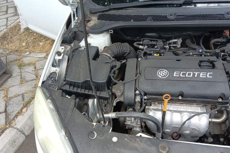 Used Buick GT 2013 GT 1.6L Automatic Fashion Edition Engine Bay Right