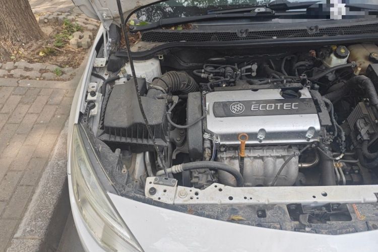 Used Buick GT 2013 XT 1.6L Automatic Fashion Edition Engine Bay Right