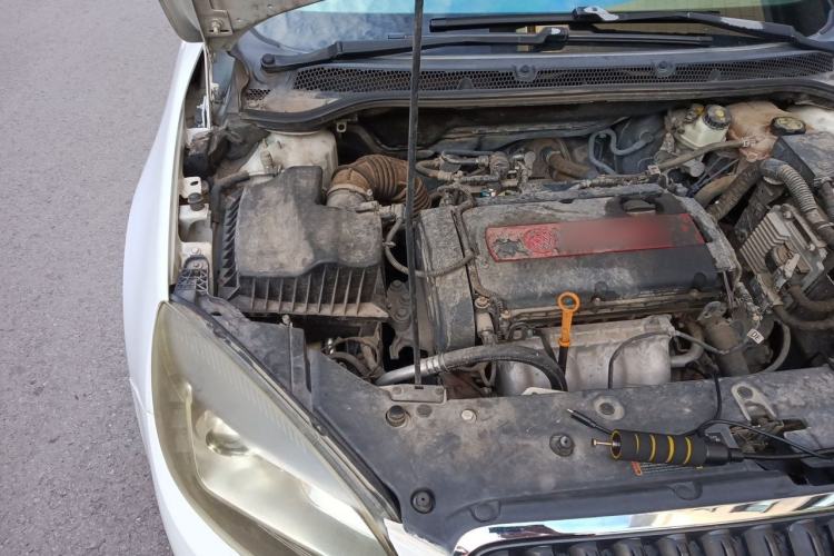 Used Buick GT 2013 GT 1.6L Manual Entry-Level Model Engine Bay Right