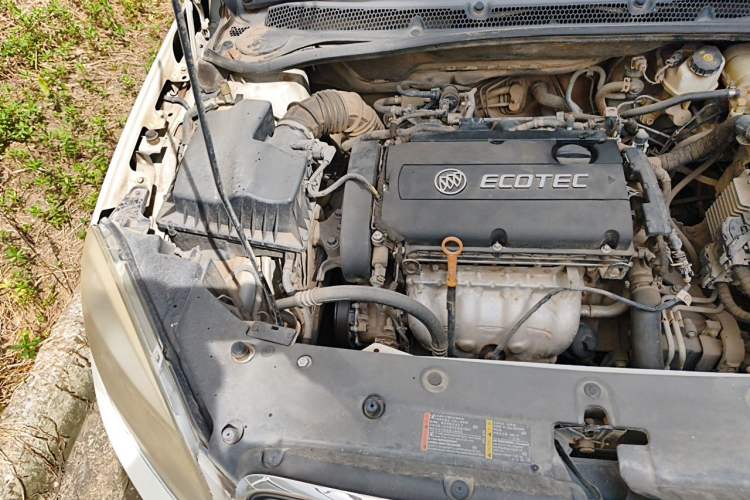 Used Buick GT 2013 GT 1.6L Automatic Fashion Edition Engine Bay Right