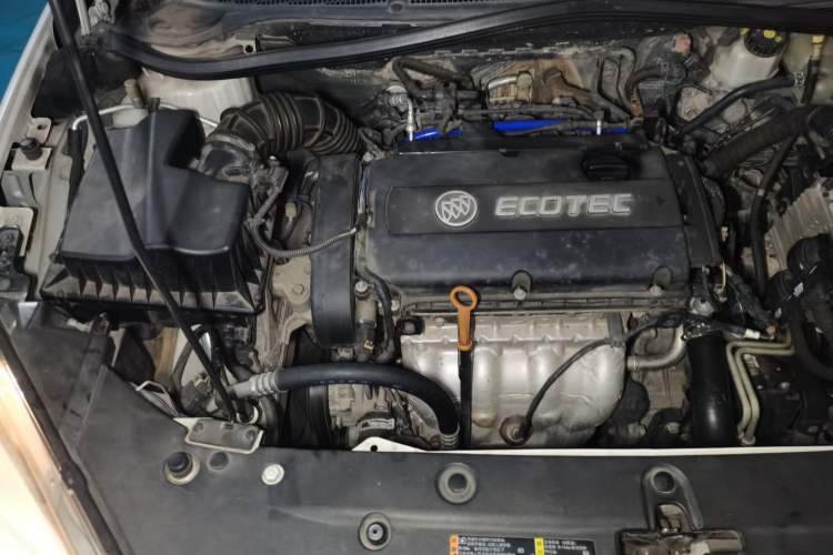 Used Buick GT 2013 GT 1.8L Automatic Fashion Edition Engine Bay Right