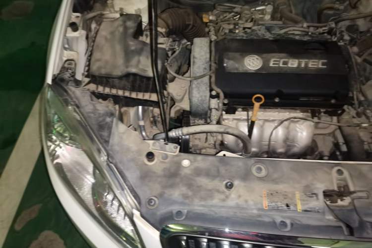 Used Buick GT 2013 GT 1.6L Automatic Fashion Edition Engine Bay Right