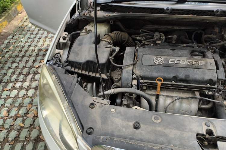 Used Buick GT 2013 GT 1.6L Automatic Fashion Edition Engine Bay Right