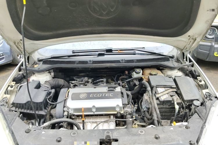 Used Buick GT 2013 GT 1.6L Automatic Fashion Edition Engine Bay