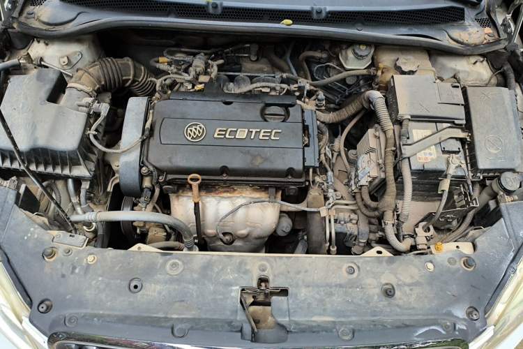 Used Buick GT 2013 GT 1.6L Automatic Fashion Edition Engine Bay