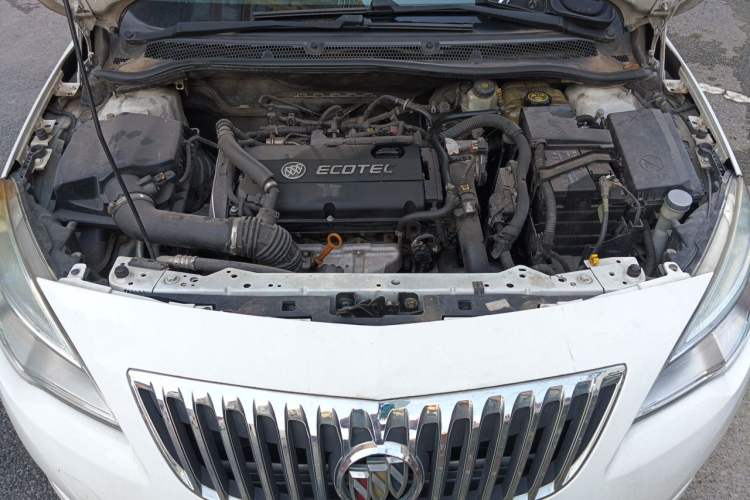 Used Buick GT 2013 XT 1.6T Automatic Fashion Sport Edition Engine Bay