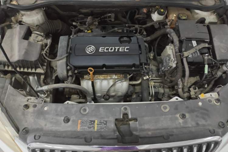 Used Buick GT 2013 GT 1.6L Automatic Fashion Edition Engine Bay