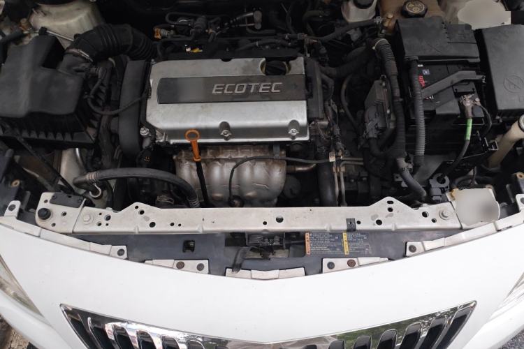 Used Buick GT 2013 XT 1.6L Automatic Fashion Edition Engine Bay
