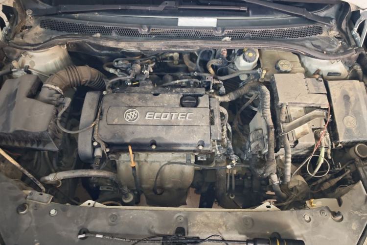 Used Buick GT 2013 GT 1.6L Automatic Fashion Edition Engine Bay