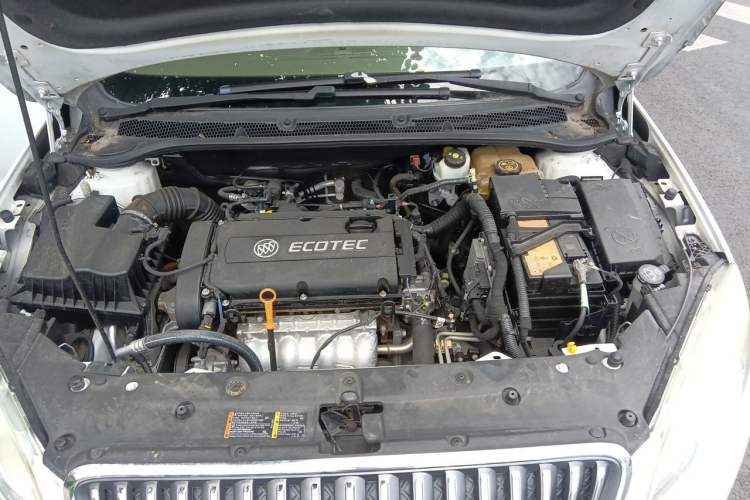 Used Buick GT 2013 GT 1.6L Automatic Fashion Edition Engine Bay