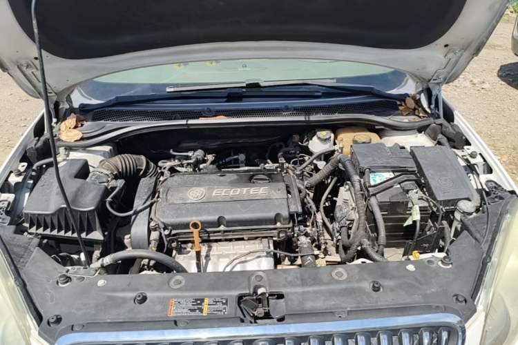 Used Buick GT 2013 GT 1.6L Automatic Fashion Edition Engine Bay