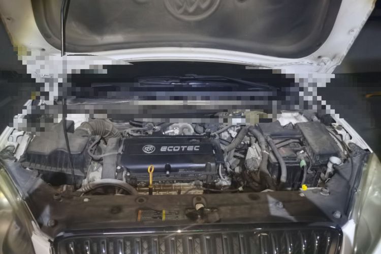 Used Buick GT 2013 GT 1.6L Manual Entry-Level Model Engine Bay