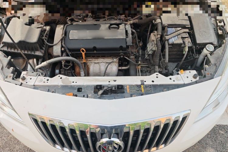 Used Buick GT 2013 XT 1.6L Automatic Fashion Edition Engine Bay