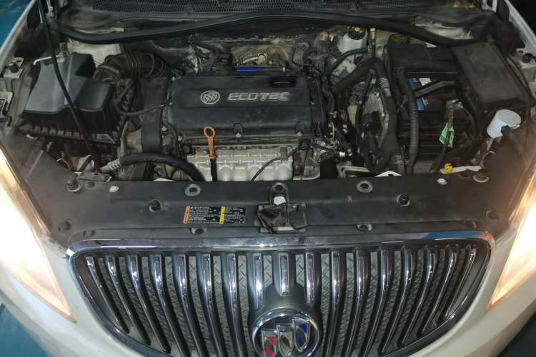 Used Buick GT 2013 GT 1.8L Automatic Fashion Edition Engine Bay