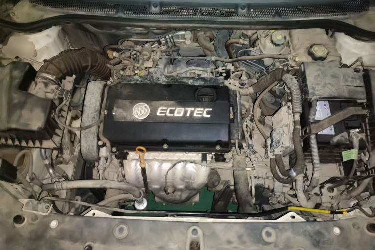 Used Buick GT 2013 GT 1.6L Automatic Fashion Edition Engine Bay