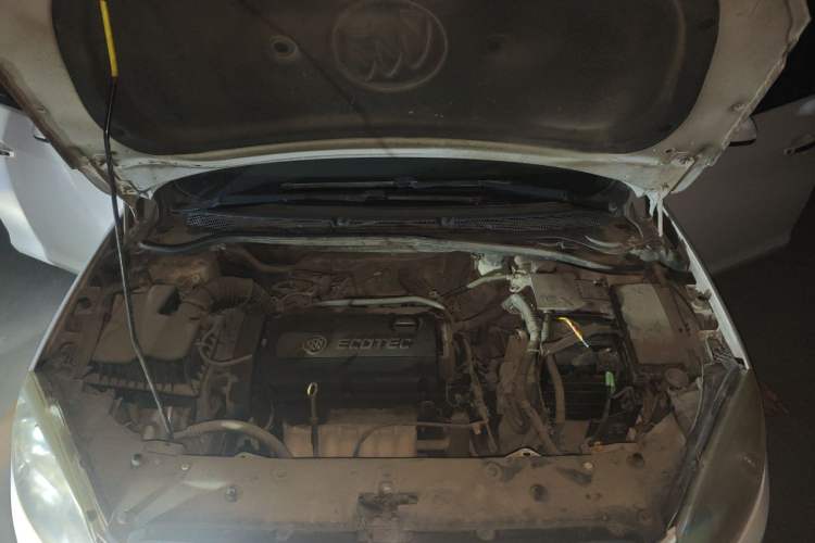 Used Buick GT 2013 GT 1.6L Manual Entry-Level Model Engine Bay