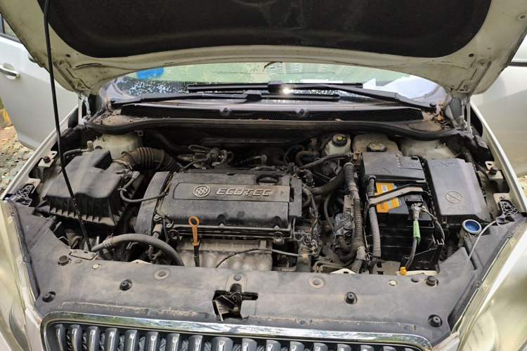 Used Buick GT 2013 GT 1.6L Automatic Fashion Edition Engine Bay