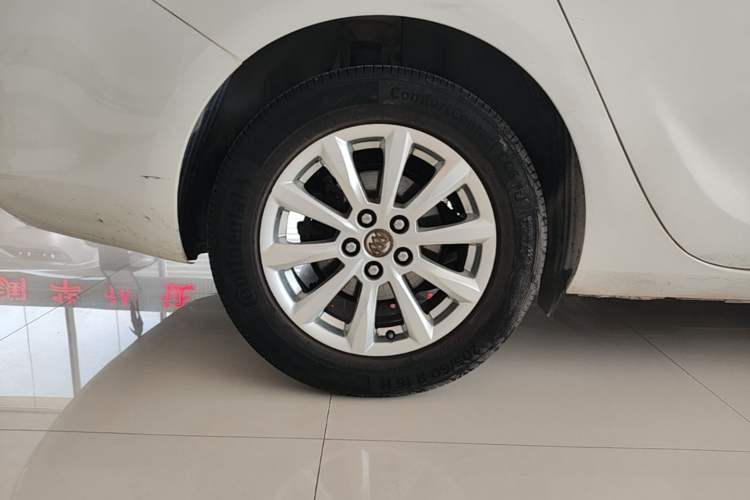 Used Buick GT 2013 GT 1.6L Manual Entry-Level Model Exterior 5