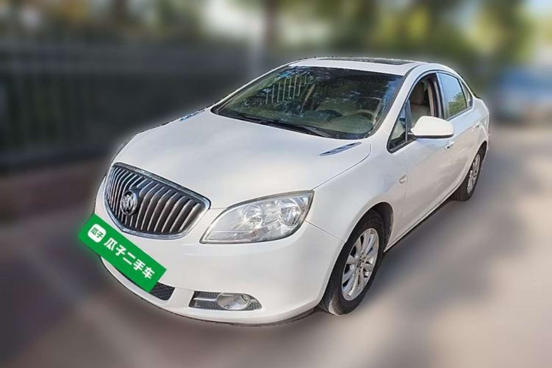 Used Buick GT 2013 GT 1.6L Automatic Fashion Edition Front Left 45 Deg