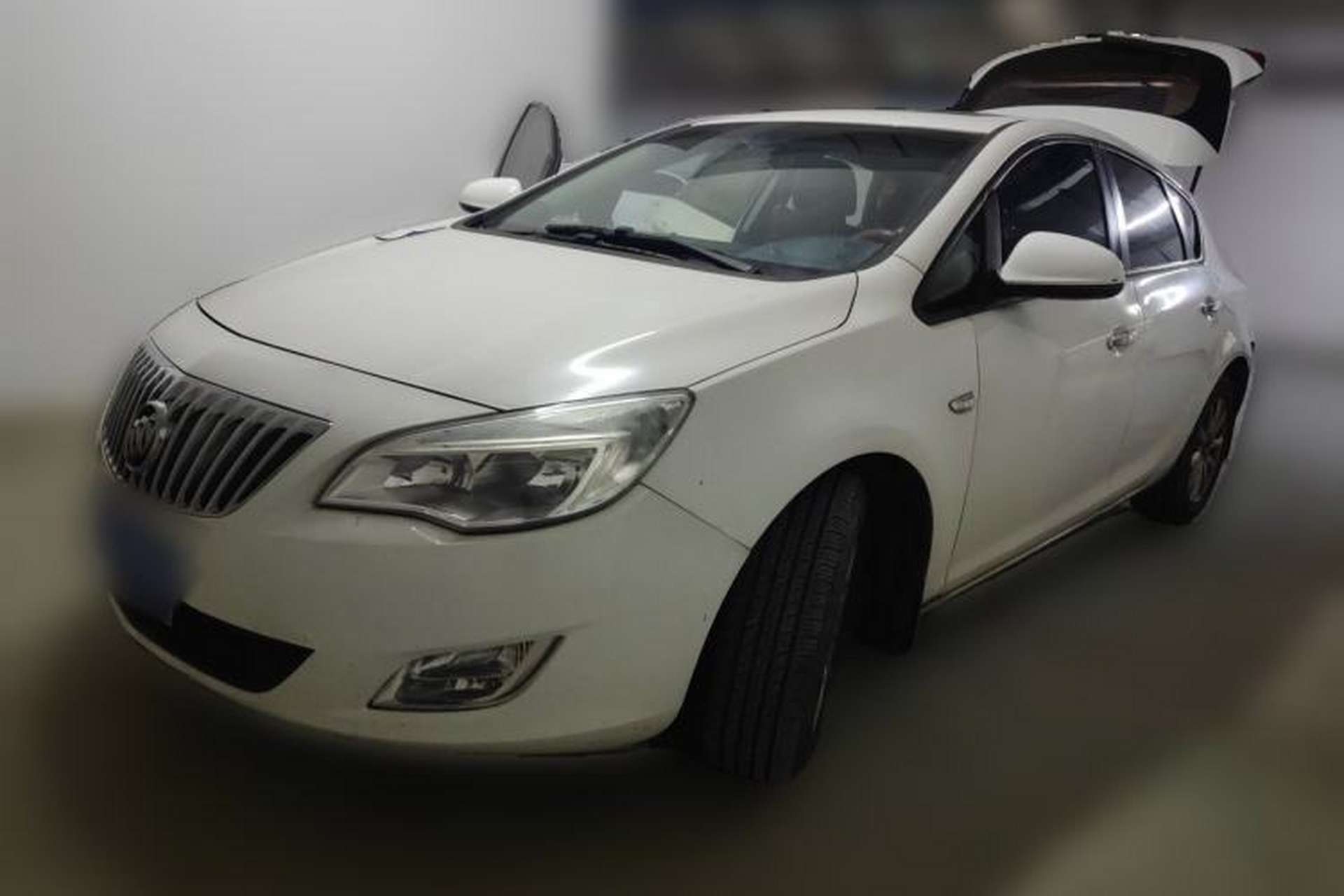 Used Buick GT 2013 XT 1.6L Automatic Fashion Edition Front Left 45 Deg