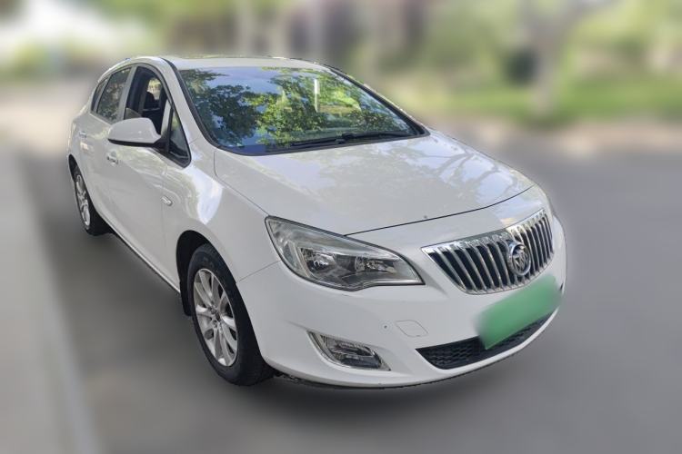 Used Buick GT 2013 XT 1.6L Automatic Fashion Edition Front Right 45 Deg