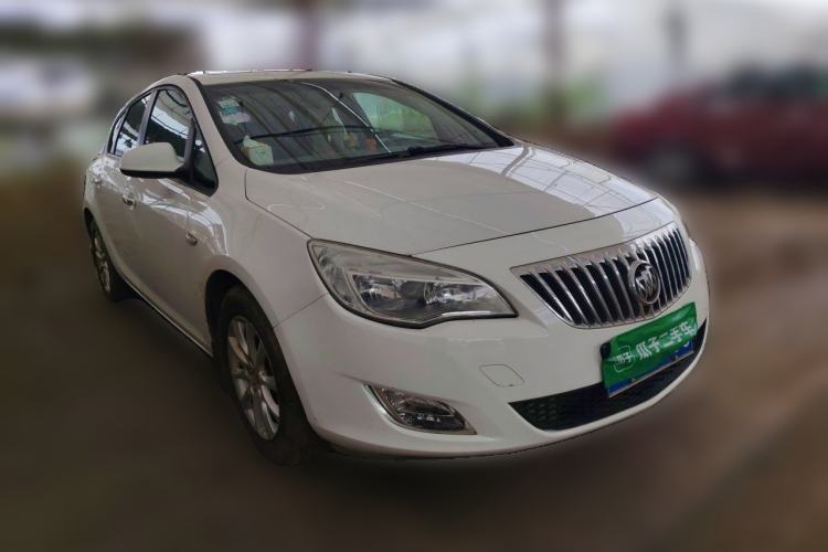 Used Buick GT 2013 XT 1.6L Automatic Fashion Edition Front Right 45 Deg