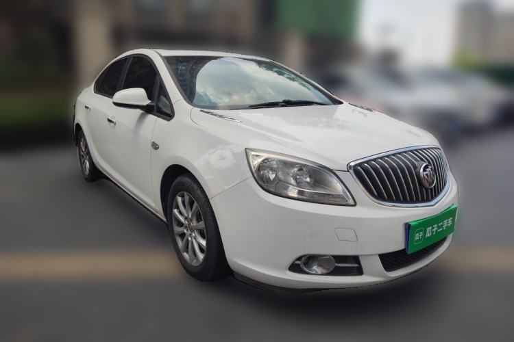 Used Buick GT 2013 GT 1.6L Manual Entry-Level Model Front Right 45 Deg