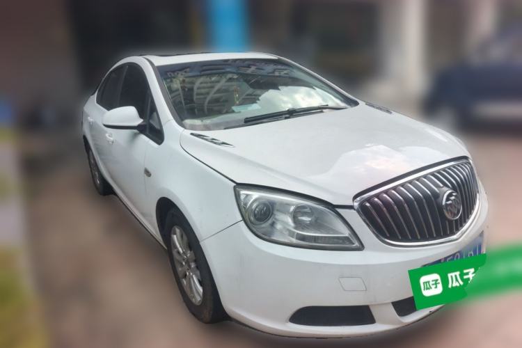 Used Buick GT 2013 GT 1.6L Automatic Fashion Edition Front Right 45 Deg