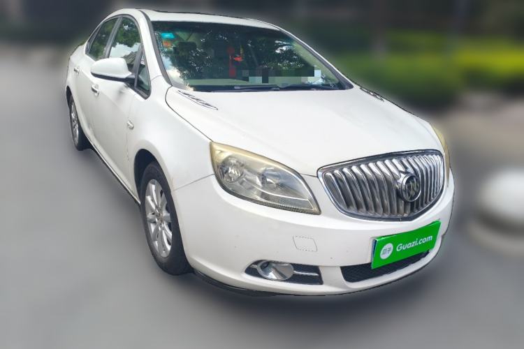 Used Buick GT 2013 GT 1.6L Automatic Fashion Edition Front Right 45 Deg