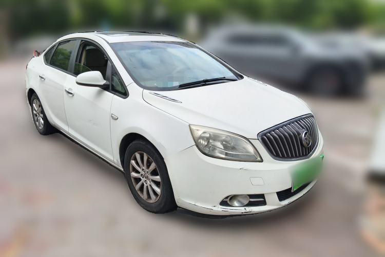 Used Buick GT 2013 GT 1.6L Automatic Fashion Edition Front Right 45 Deg