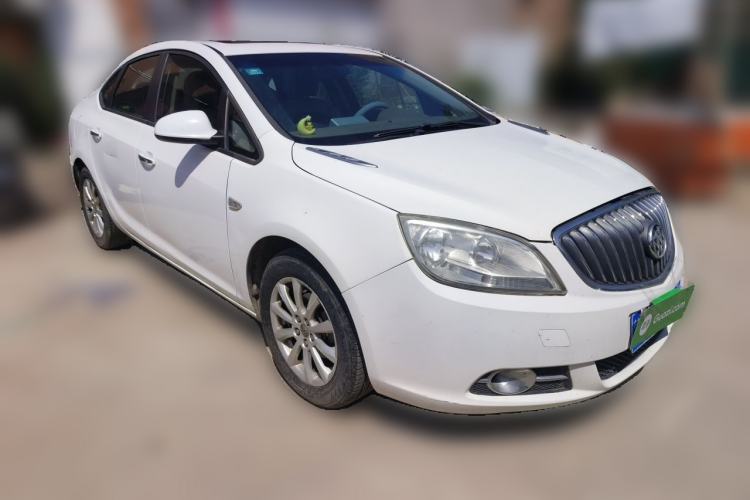 Used Buick GT 2013 GT 1.6L Automatic Fashion Edition Front Right 45 Deg