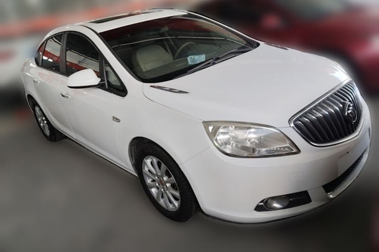 Used Buick GT 2013 GT 1.6L Automatic Fashion Edition Front Right 45 Deg