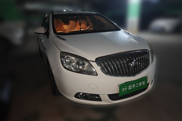 Used Buick GT 2013 GT 1.6L Manual Entry-Level Model Front Right 45 Deg