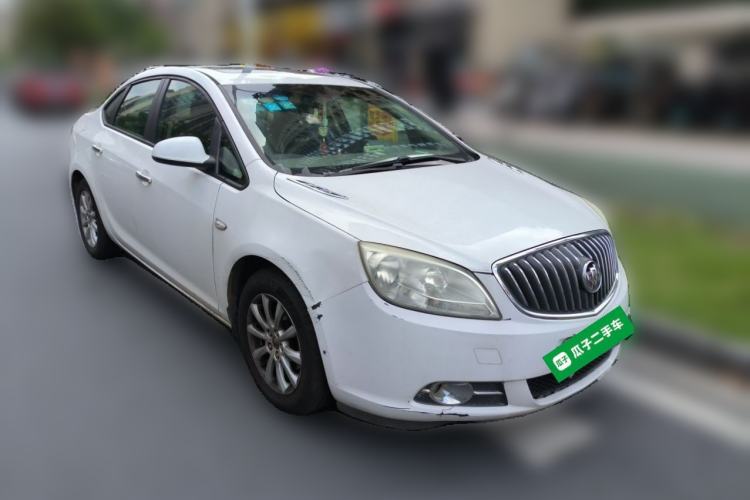 Used Buick GT 2013 GT 1.6L Automatic Fashion Edition Front Right 45 Deg