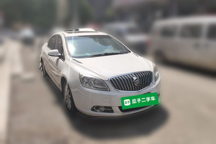 Used Buick GT 2013 GT 1.6L Automatic Fashion Edition Front Right 45 Deg
