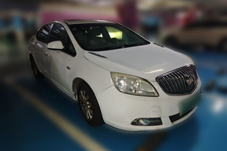 Used Buick GT 2013 GT 1.6L Automatic Fashion Edition Front Right 45 Deg
