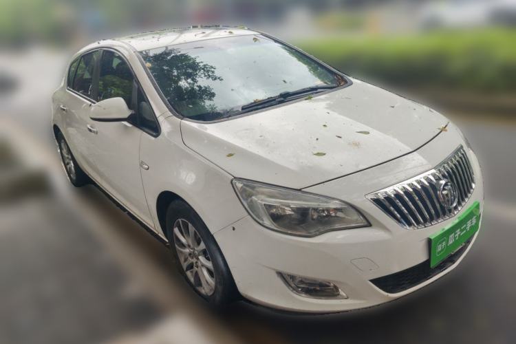 Used Buick GT 2013 XT 1.6L Automatic Fashion Edition Front Right 45 Deg