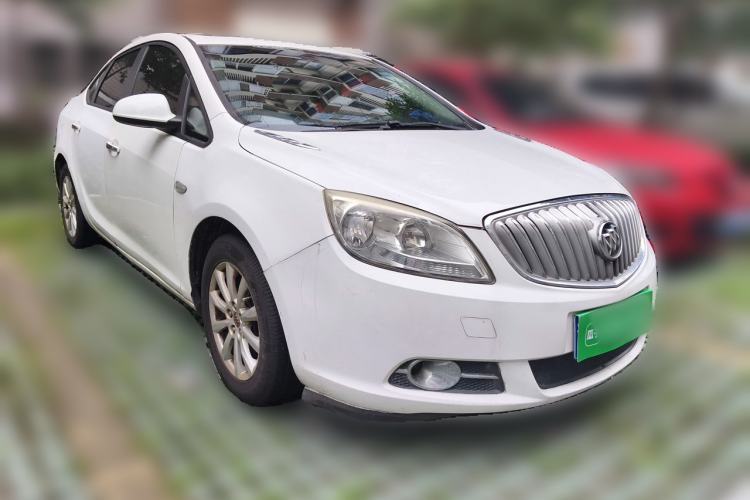 Used Buick GT 2013 GT 1.6L Automatic Fashion Edition Front Right 45 Deg