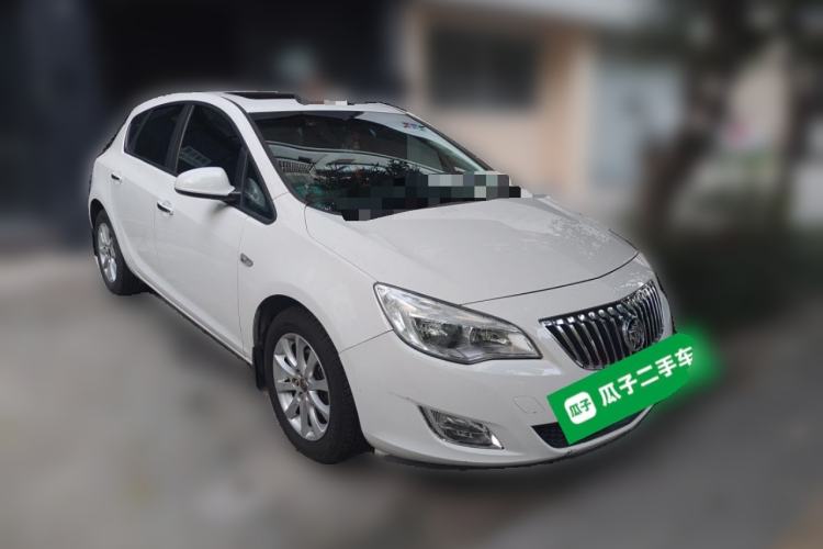 Used Buick GT 2013 XT 1.6L Automatic Fashion Edition Front Right 45 Deg