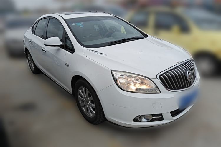 Used Buick GT 2013 GT 1.6L Automatic Fashion Edition Front Right 45 Deg