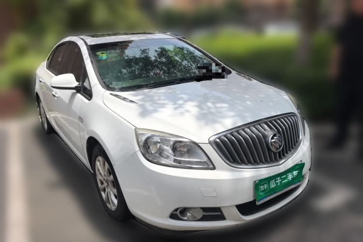 Used Buick GT 2013 GT 1.6L Automatic Fashion Edition Front Right 45 Deg