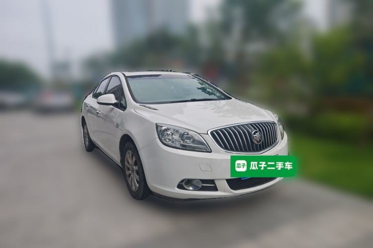 Used Buick GT 2013 GT 1.6L Automatic Fashion Edition Front Right 45 Deg