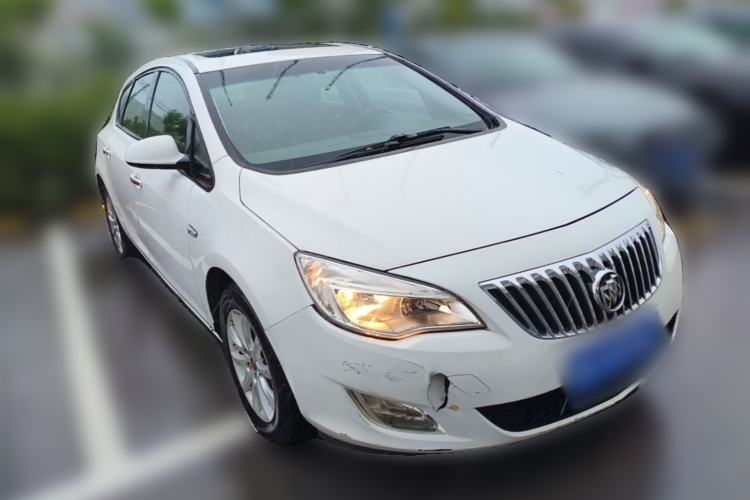 Used Buick GT 2013 XT 1.6L Automatic Fashion Edition Front Right 45 Deg