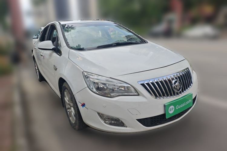 Used Buick GT 2013 XT 1.6L Automatic Fashion Edition Front Right 45 Deg