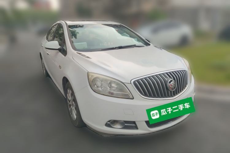 Used Buick GT 2013 GT 1.6L Automatic Fashion Edition Front Right 45 Deg