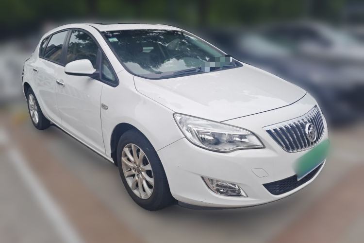Used Buick GT 2013 XT 1.6L Automatic Fashion Edition Front Right 45 Deg