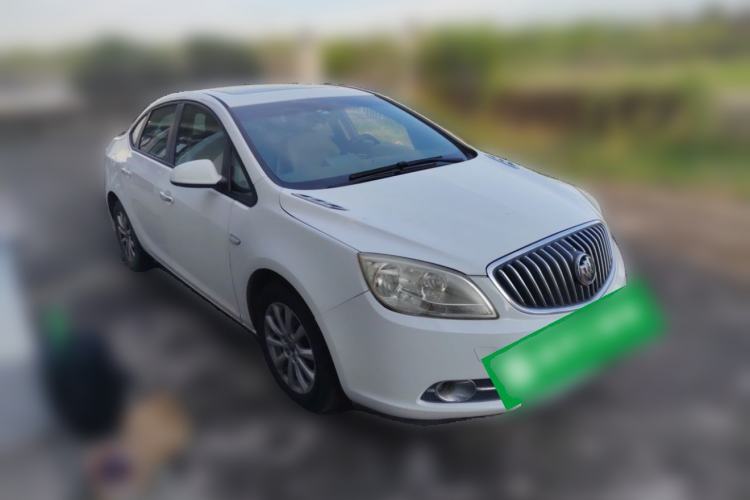 Used Buick GT 2013 GT 1.6L Automatic Fashion Edition Front Right 45 Deg