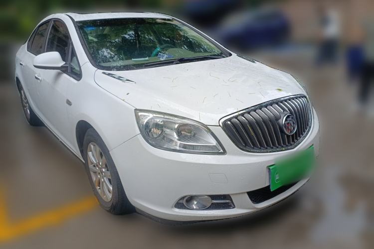 Used Buick GT 2013 GT 1.6L Automatic Fashion Edition Front Right 45 Deg