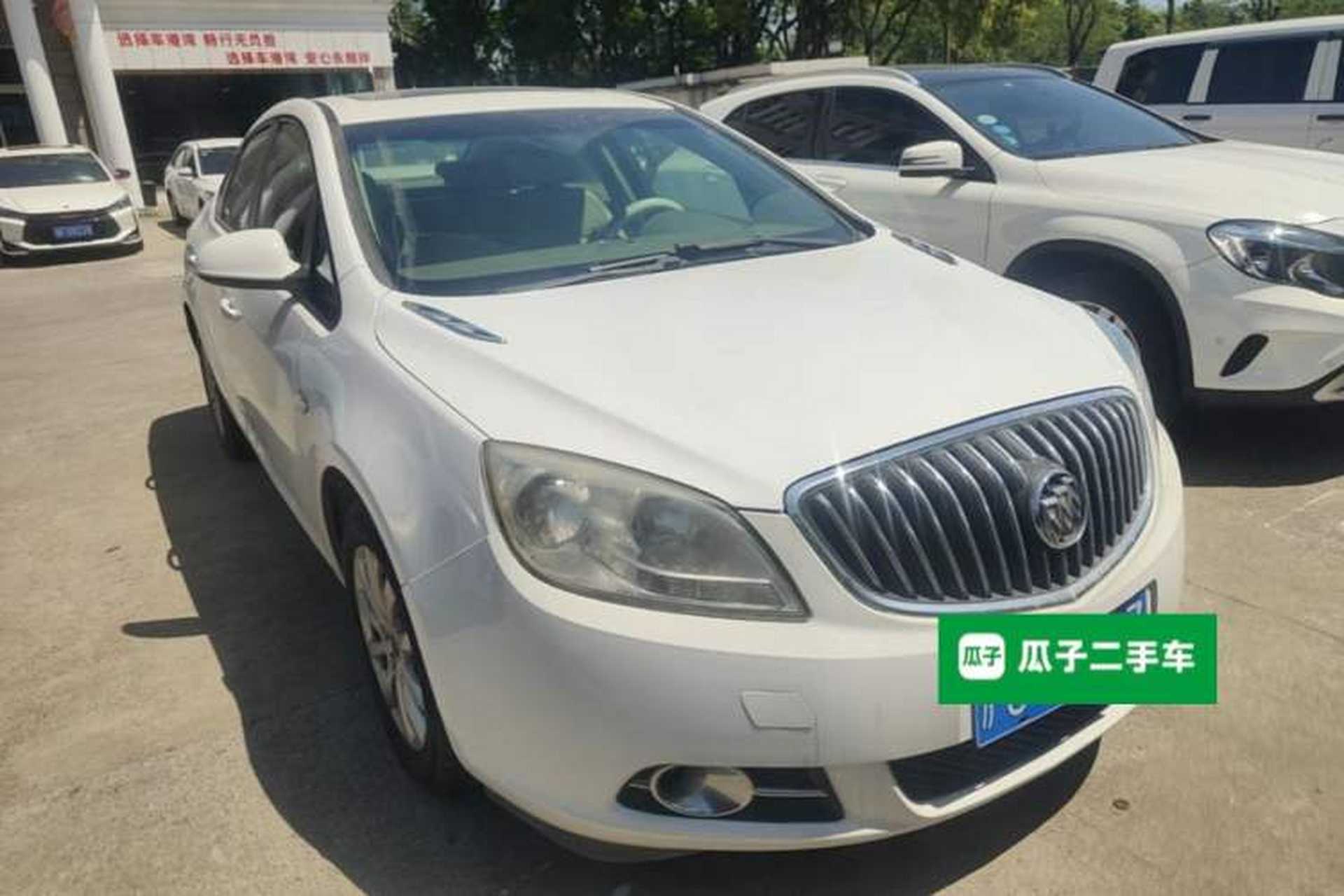 Used Buick GT 2013 GT 1.6L Automatic Fashion Edition Front Right 45 Deg
