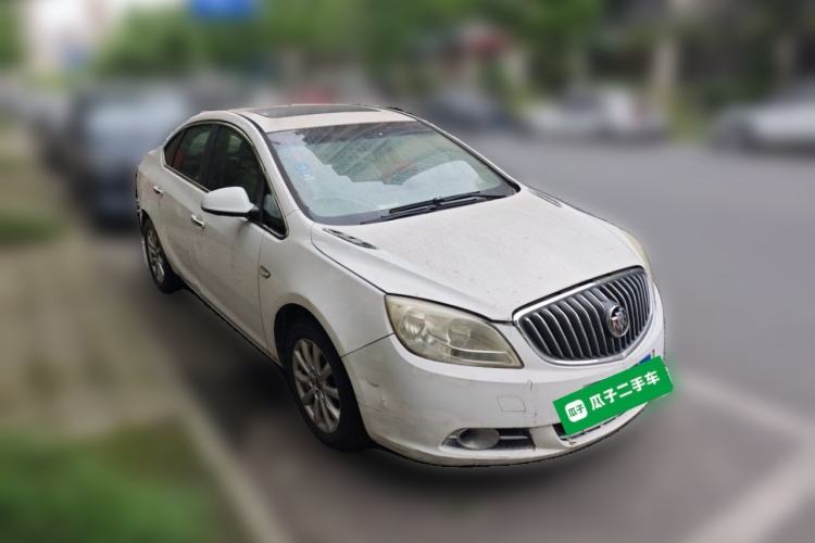 Used Buick GT 2013 GT 1.6L Automatic Fashion Edition Front Right 45 Deg